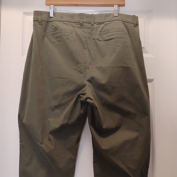Lane Bryant Olive Green Chino Pants Office Professional Flattering Size 16 - Picture 7 of 7